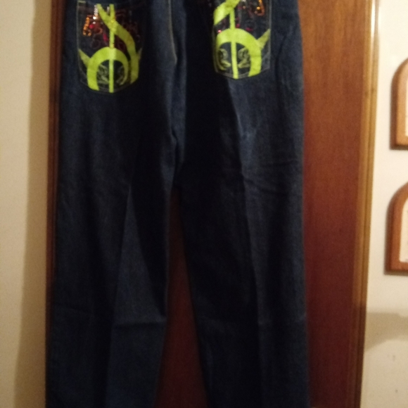 Songs of Freedom Jeans - Picture 5 of 5